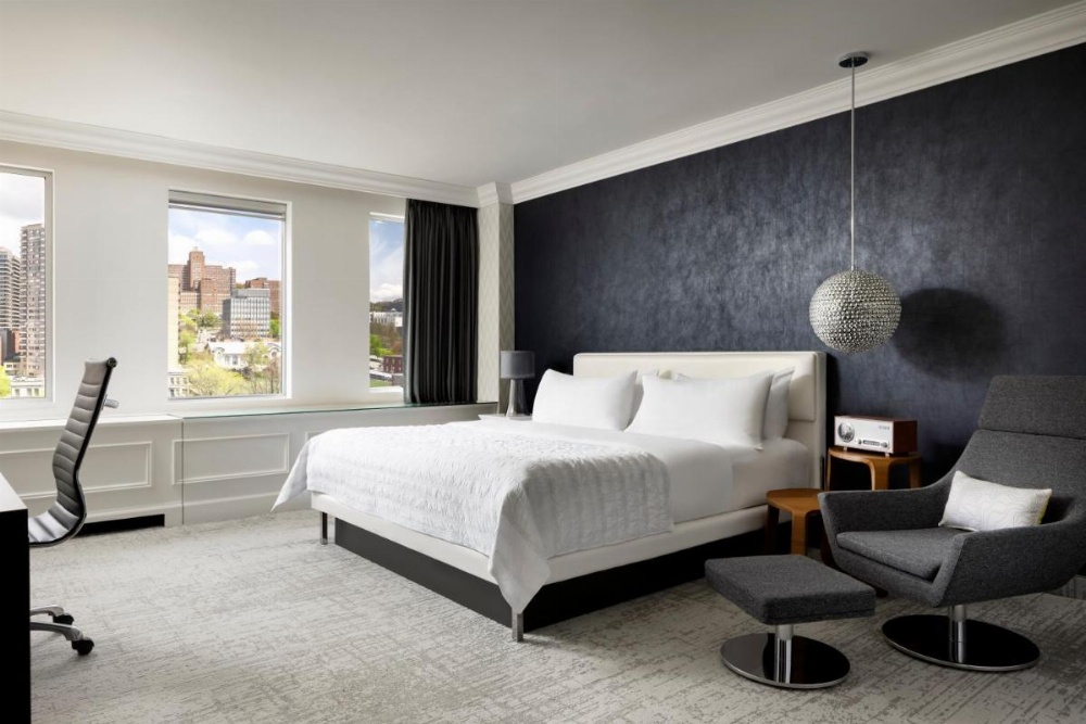 Room image 3